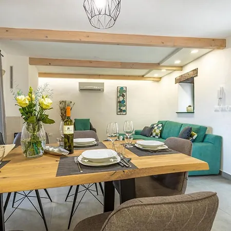 Casa Amelia In * Pićan