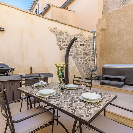 Casa Amelia In Nyaraló Pićan