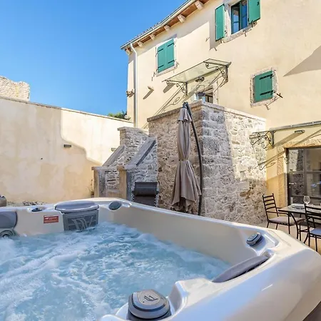 Сasa de vacaciones Casa Amelia In Pićan