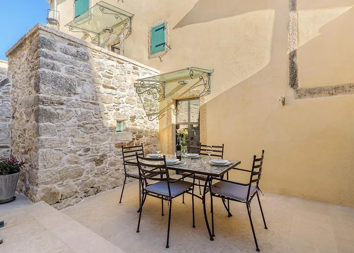 Holiday home Casa Amelia In *